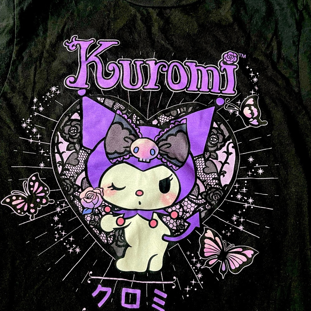 Cute Kuromi black shirt 💗